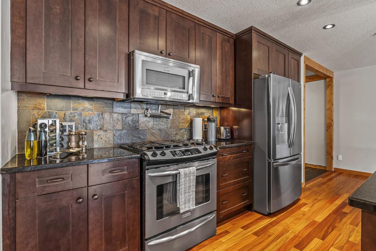 3 Bedroom Condo By Canadian Rockies Vacation Rentals Κάνμορ Εξωτερικό φωτογραφία